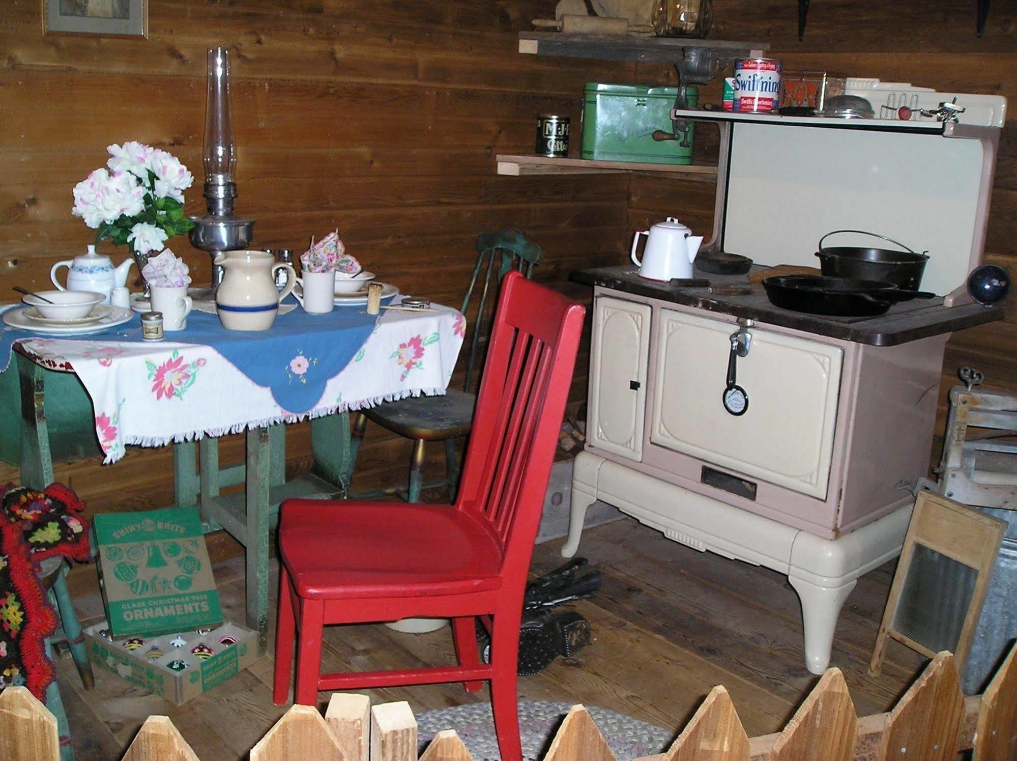 Miller Tree Inn Форкс Экстерьер фото